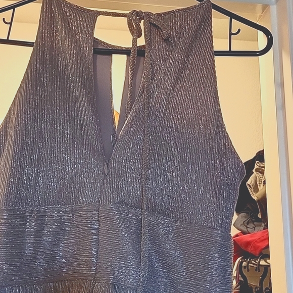 Gold Dress Size 6 - Picture 3 of 3